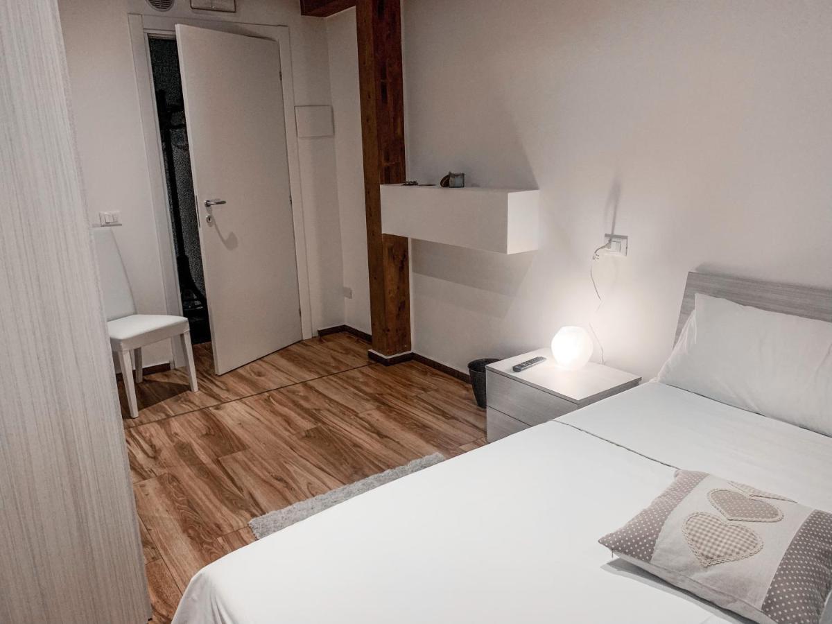 B&B Ma'Delina Settimo Milanese Exteriör bild