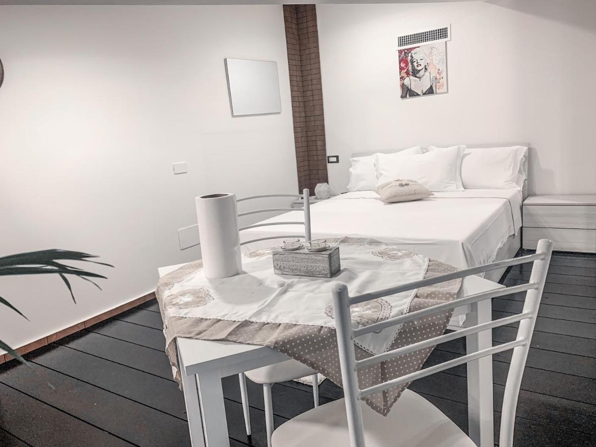 B&B Ma'Delina Settimo Milanese Exteriör bild